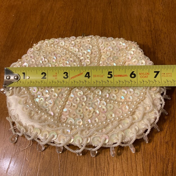 White Vintage Sequin Beaded Small Clutch Purse - Damage - Picture 16 of 17